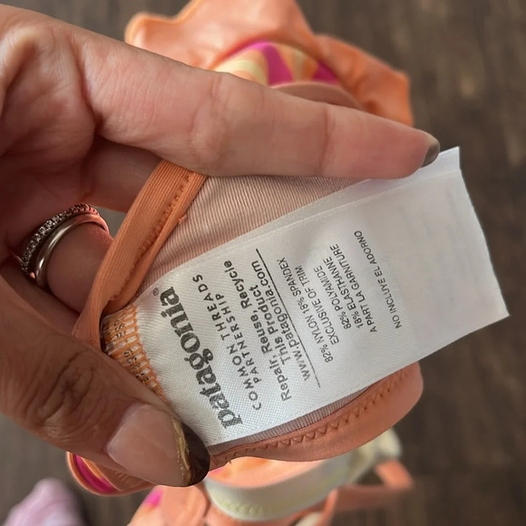 s1 Patagonia girls striped ruffle bikini top size small/8 - Picture 2 of 4